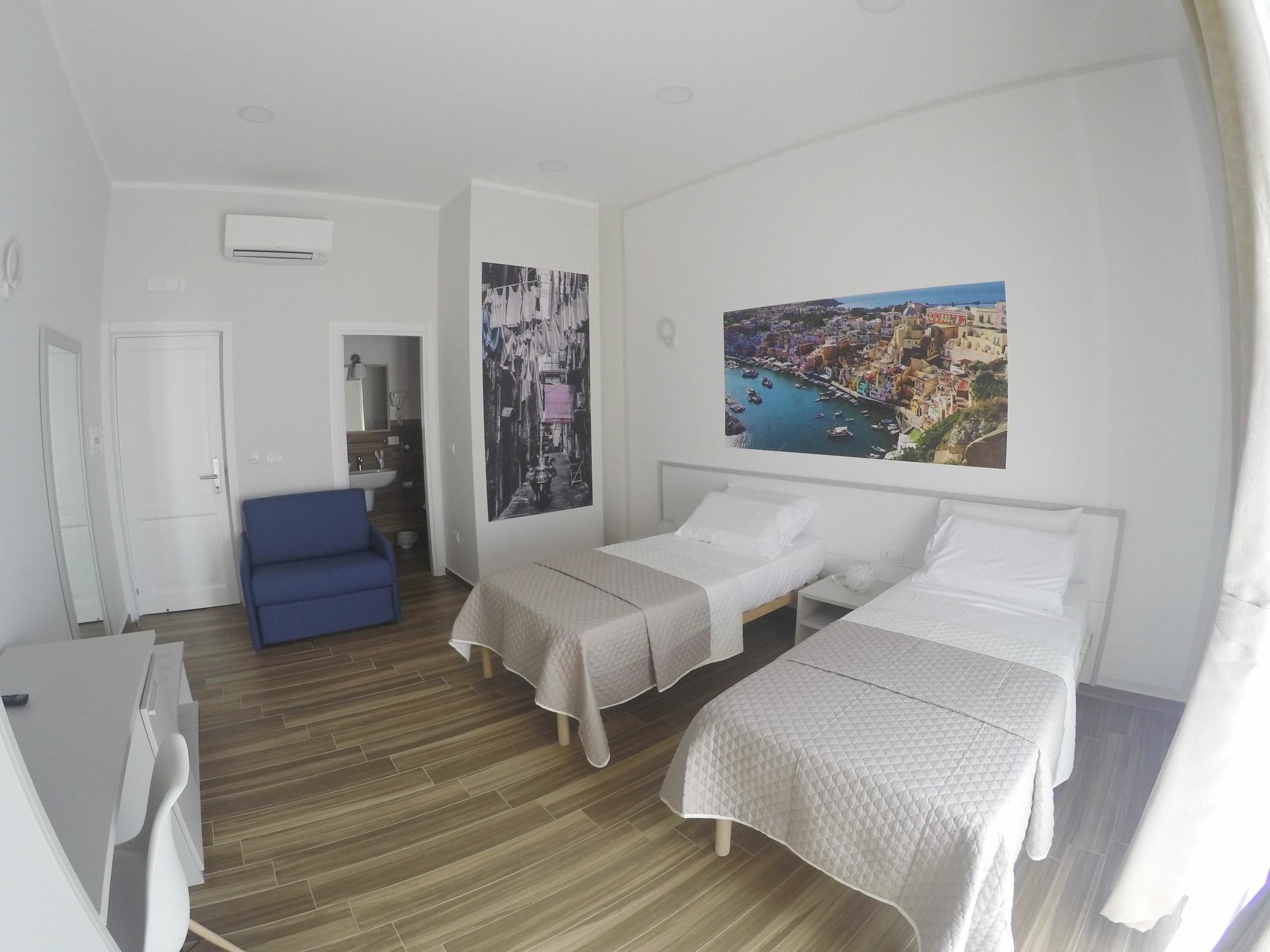 Rooms Stazione Centrale Napoli Ngoại thất bức ảnh