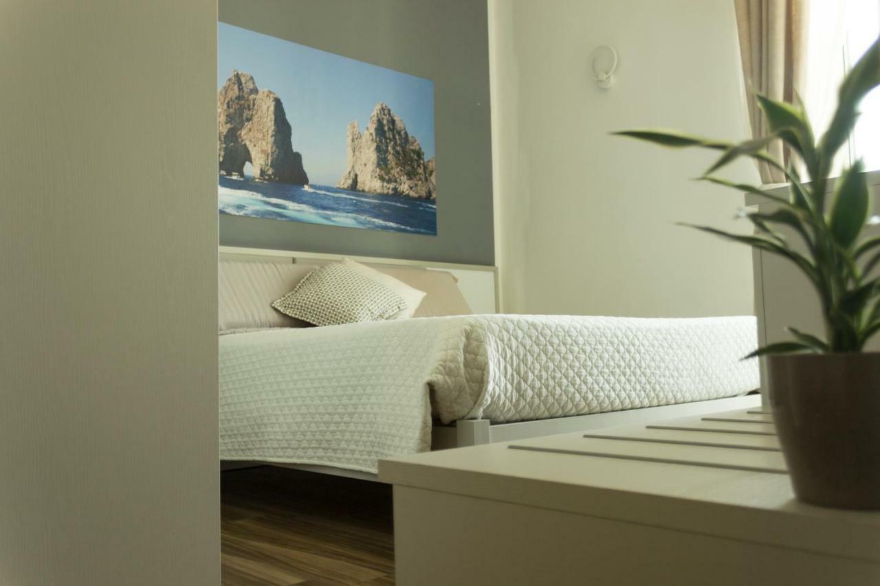 Rooms Stazione Centrale Napoli Ngoại thất bức ảnh