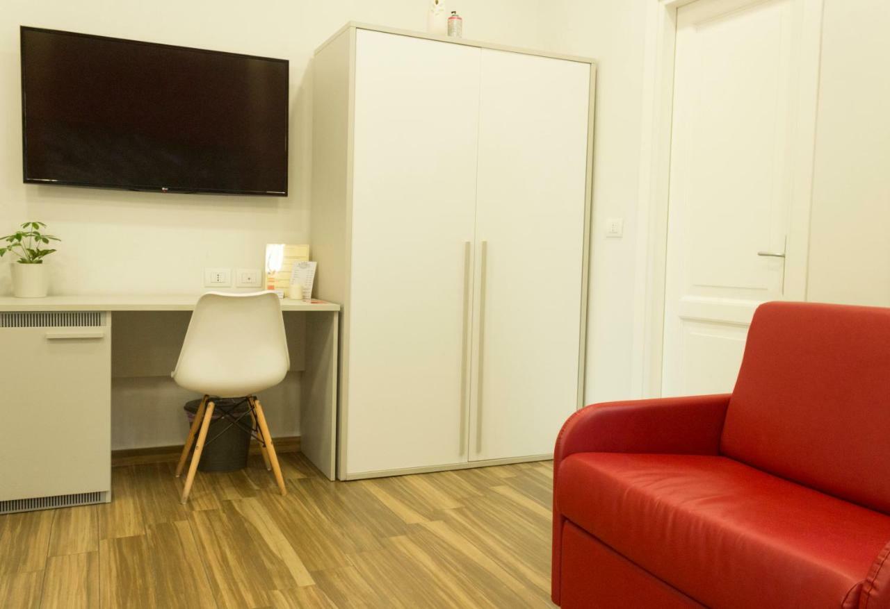 Rooms Stazione Centrale Napoli Ngoại thất bức ảnh