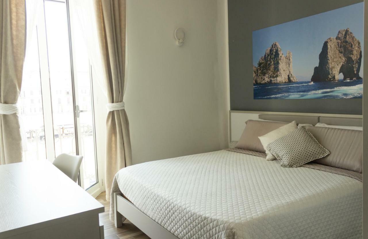 Rooms Stazione Centrale Napoli Ngoại thất bức ảnh