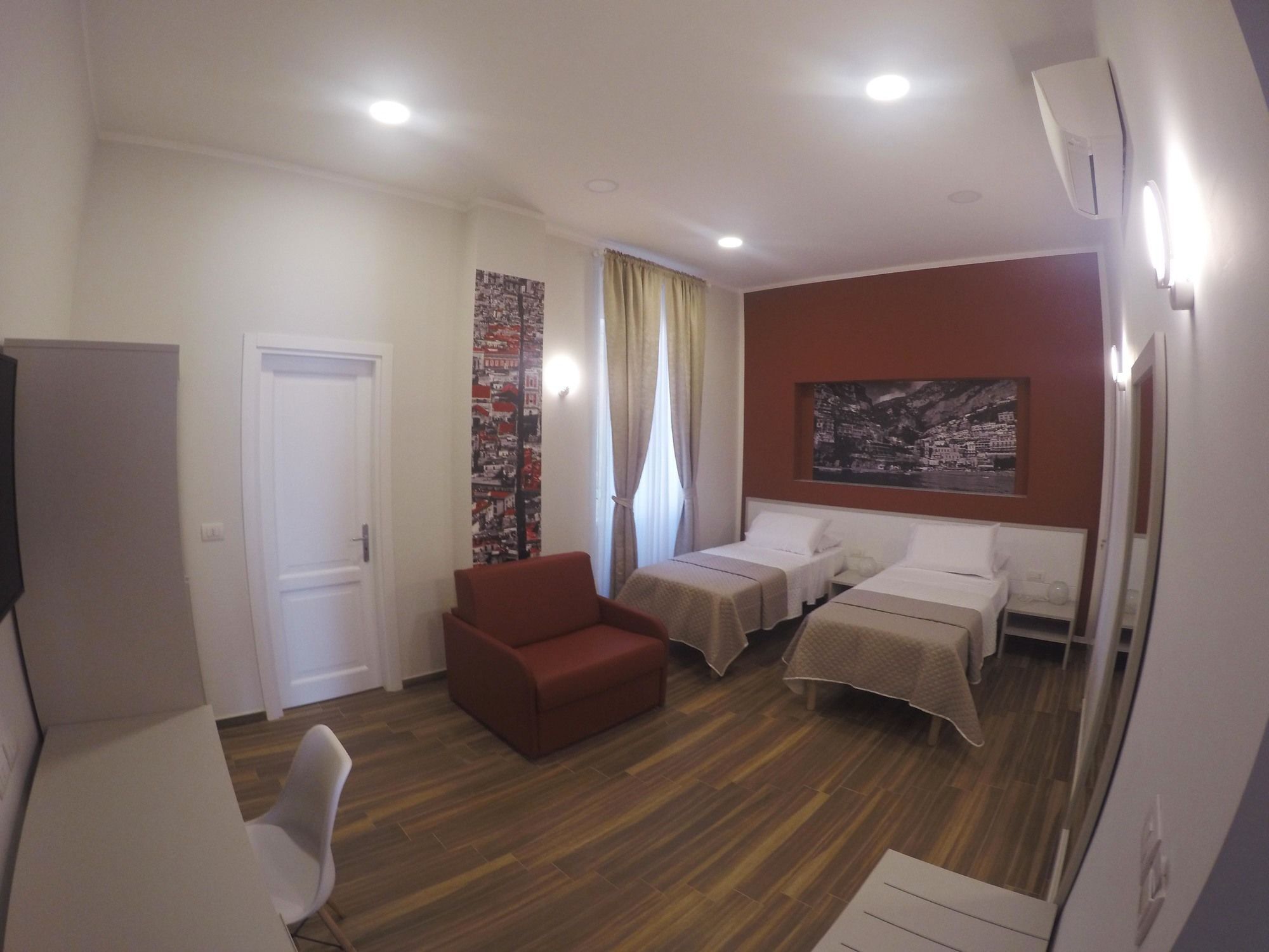 Rooms Stazione Centrale Napoli Ngoại thất bức ảnh